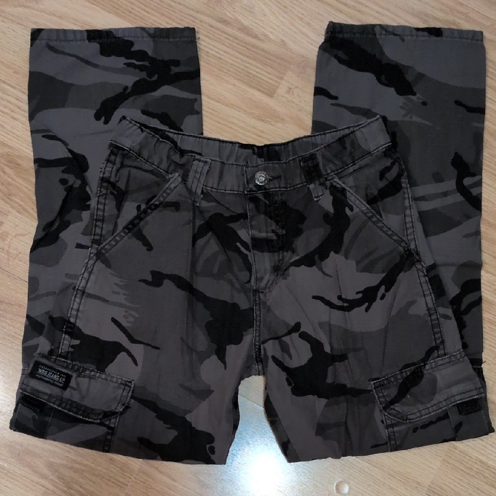 Wrangler Boys Gray Black Camo Cargo Pants With Adjustable Waist